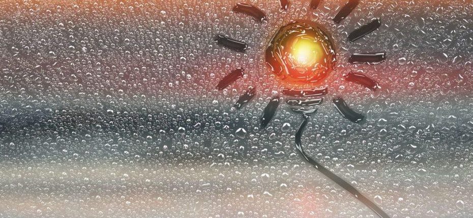 Új módszer az áramtermeléshez: egy csepp eső 100 LED-t világít 