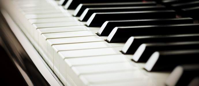 Új-zélandi szomnambulista lány álmában zongorázik