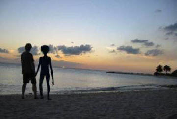 Azt állítják, hogy kapcsolatba léptek idegen idegenekkel.