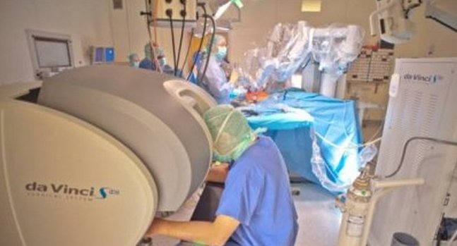 A műveletet Da Vinci robot végezte