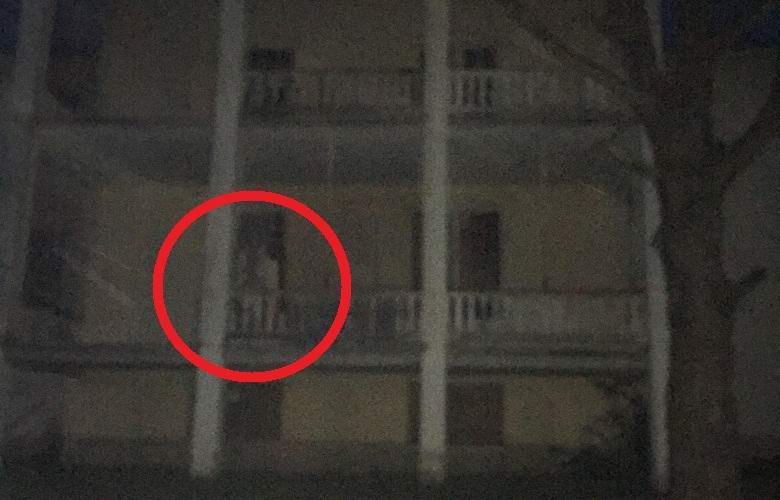 Egy pár sápadt szellem megijesztette az amerikait