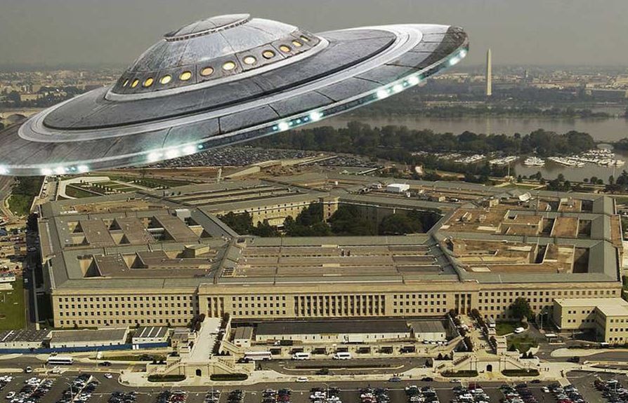 A Pentagon UAP-ot vagy UFO-t néz?