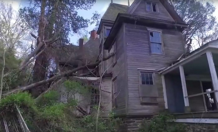 Miért jelennek meg az elhagyott házak?