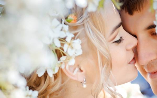 miért nem lehet a szemébe csókolni 