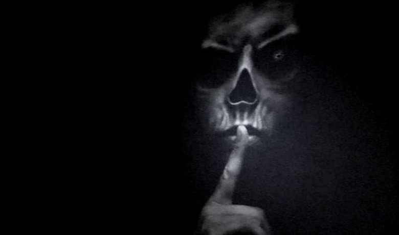 A tinédzserek árnyék-lényegét rögzítették a fotón