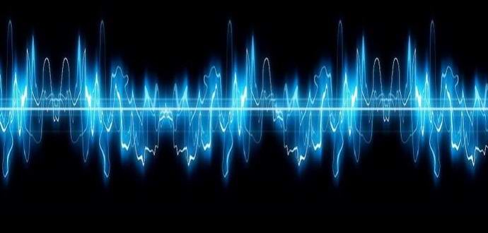 A rendőrségi walkie-talkie kísérteties hangot kapott