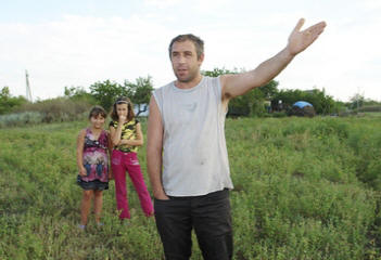 Ötven méterre az állat kecskét fogott a fogaiban. Vagy a mancsában?