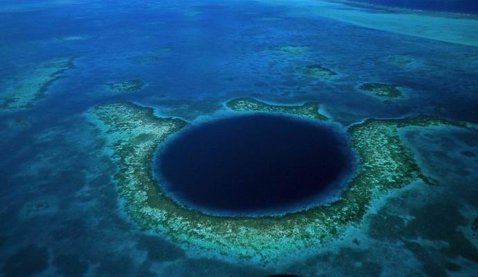 Nézze meg az élő közvetítést a Mariana Árokból