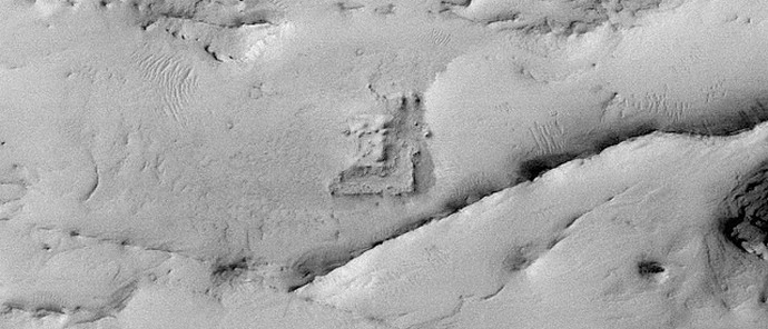 Az igazság a holdról és miért rejtőzik a földlakóktól