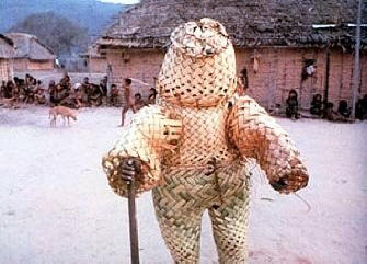 Az idegen felöltözött