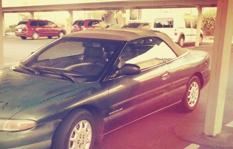 Egy szellem vagy démoni lényt találtak egy autóban egy régi fotón