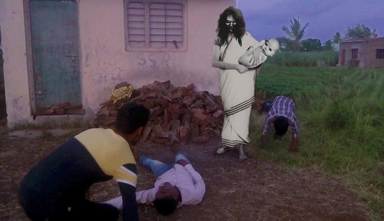 A szellem csak embereket vezetett ki a faluból