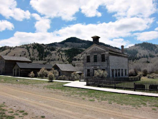 Bannak városának szellemei