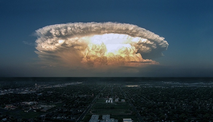 Egy radioaktív robbanás Európában, amelyet lezártak