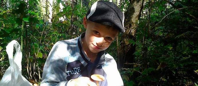 Az orosz gyerekek nyomot találtak egy hóembernek az erdőben