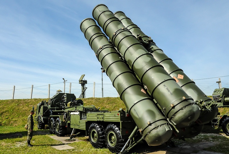 Oroszországot azzal vádolják, hogy könnyen világ vezetővé válhat