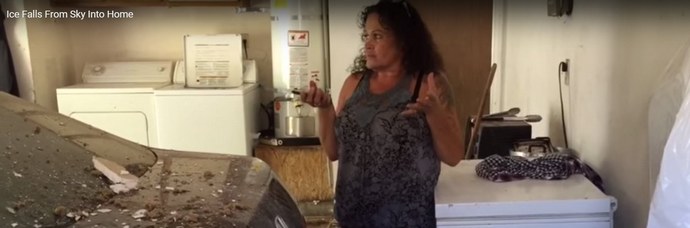 Egy hatalmas jégdarab hirtelen esett le az égből