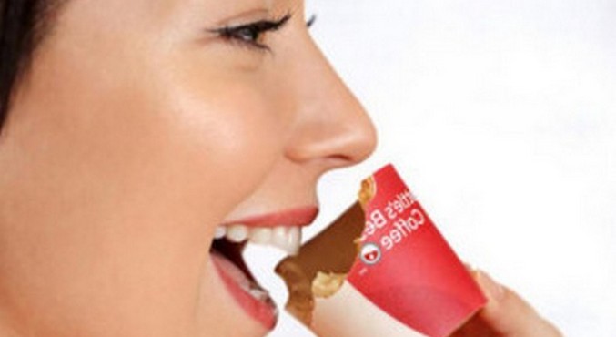 Az ehető pohár egy kávé szerelmeseinek álma!