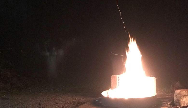 Fényképezett egy szellemet egy amerikai éjszakai erdőben