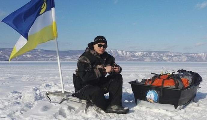 A szibériai egy hónap alatt elhaladt a befagyott Baikál mentén