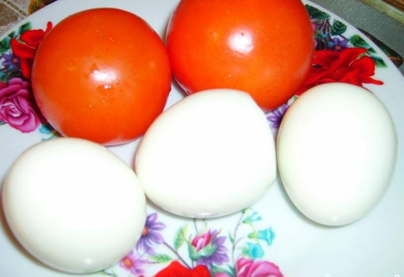 Hamarosan gyártanak autóalkatrészeket paradicsomból és tojásból