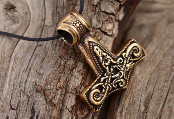 Thor kalapács jelentése 