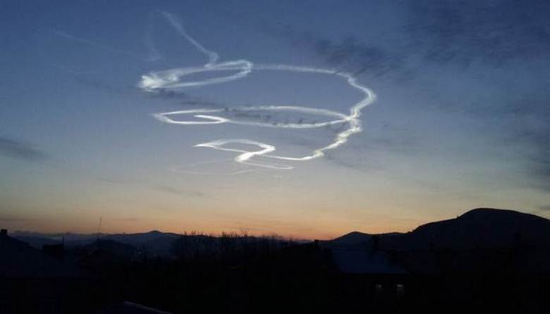 Az égben megjelenő spirális képződmények megijesztették Peking és Kazahsztán lakosait
