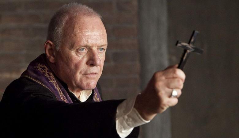 Azonnal 11 argentin tanulónak volt szüksége ördögűzőre.