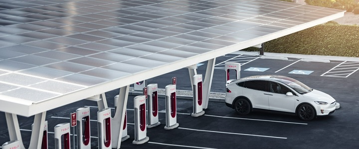 A Tesla következő generációs állomása napi 1500 elektromos autót tölt fel (VIDEO)