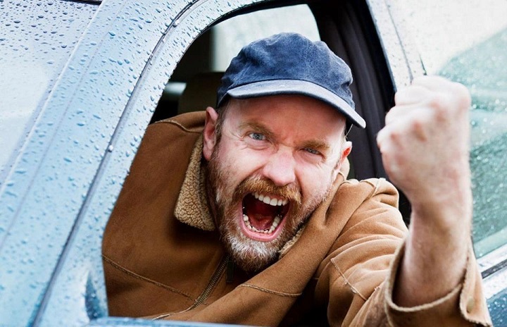 Az autó költségei és az utak durvasága összefüggenek