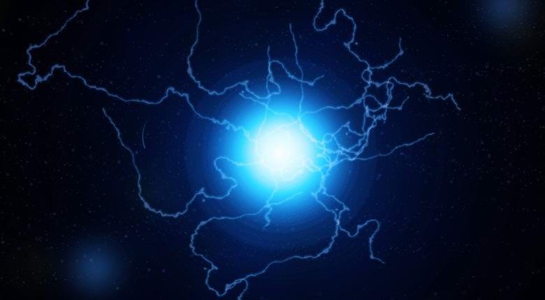 Egy furcsa UFO elütötte a szemtanúk ablakot, amely videofilmet készített