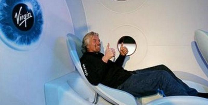 Új űrhajót építenek a szélsőséges turisták számára