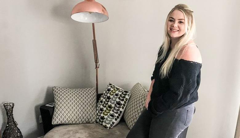 A székben levő lény megrémítette a hallgatót