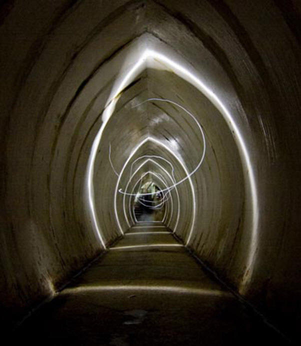 A Titkok Kamrája Nagy-Britannia tó alatt, tó