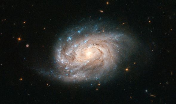 A Hubble-távcső a miénkhez hasonló galaxist fog meg 
