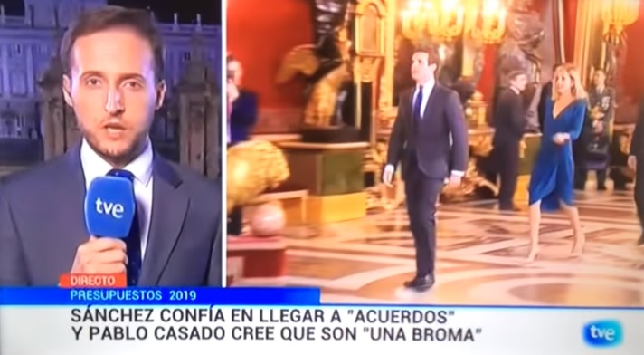 A műsorvezető pislogott