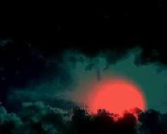 Sötét széles napfényben