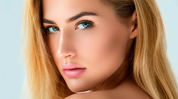 pattanások a szemöldökön 