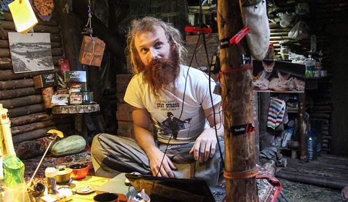 Az orosz remete még az internettel rendelkezik