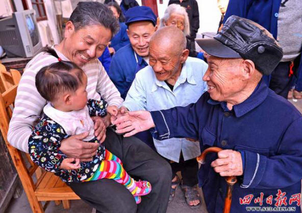 A tudósok megpróbálják megoldani a kínai törpe falu rejtélyét