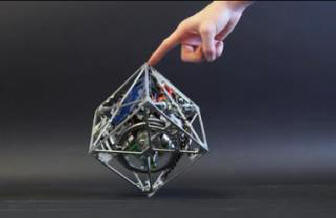 A tudósok egy egyedi robotot hoztak létre. Videó