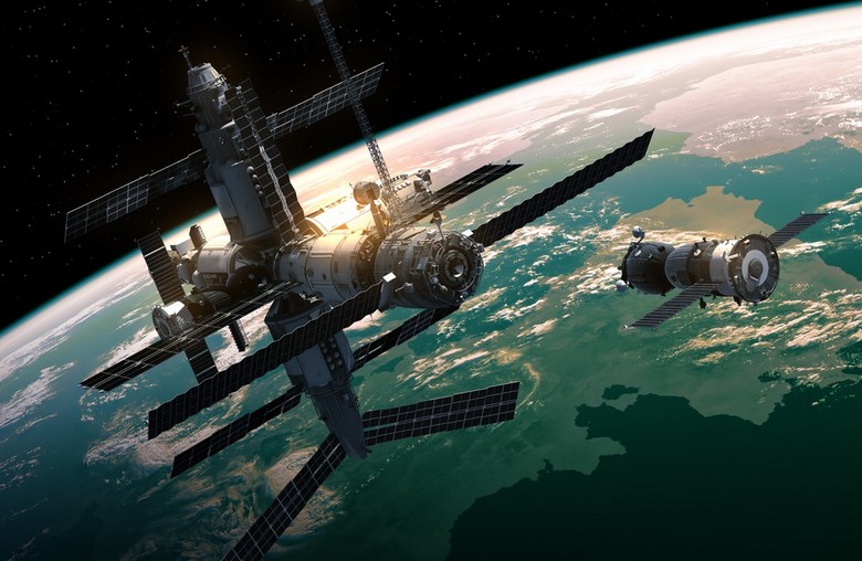 Scott Waring ufológus bizonyítja, hogy az ISS a földön van