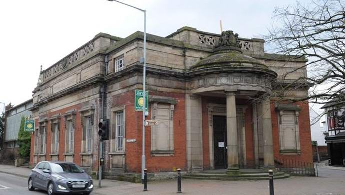 Angliában egy szellem tiltakozik a könyvtár eladása ellen