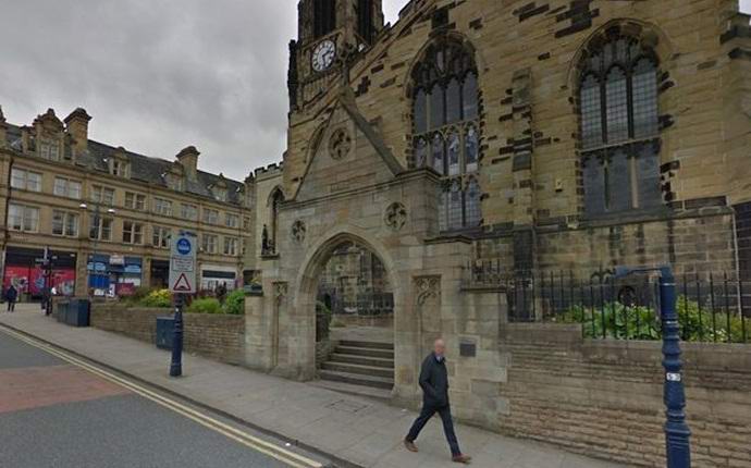 Egy szellemet fényképeztek egy volt templom boltozatában