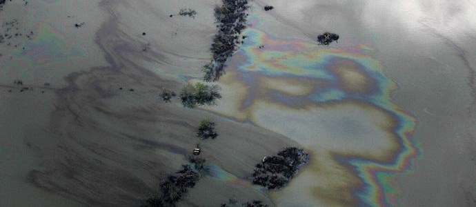 Európa kifejlesztett egy egyszerű módszert a kiömlött olaj eltávolítására az óceánokból