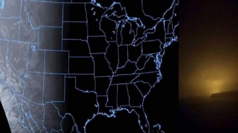 Furcsa fényhullámok jelennek meg hirtelen az éjszakai égbolton