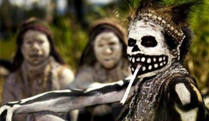 Új-Guineában ötven kannabálist tartóztattak le