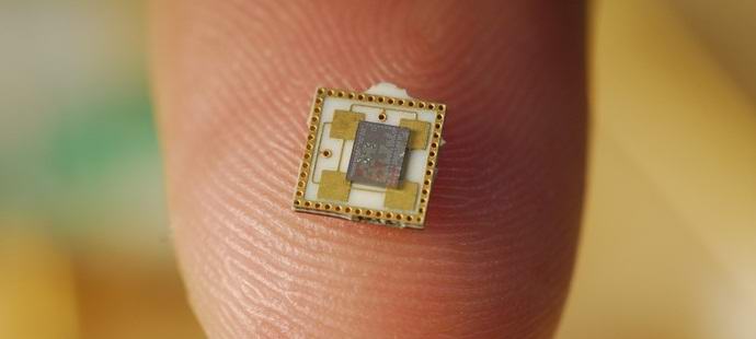 Szevasztopolban bemutatta a falon keresztüli látás technológiáját