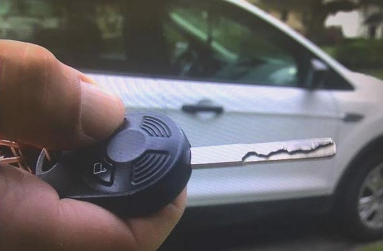 Az Egyesült Államokban a gépkocsi-kulcstartók üzemeltetésének hatalmas meghibásodását okozták