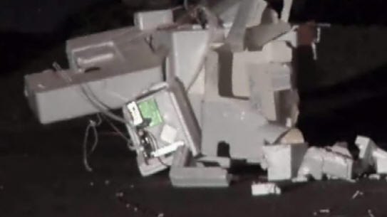 Az Egyesült Államokban egy furcsa tárgy esett le az égből. Az emberek nem hisznek az időjárási ballon szavaival.